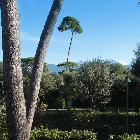 Locazione Turistica La Lupa Villa Forte dei Marmi